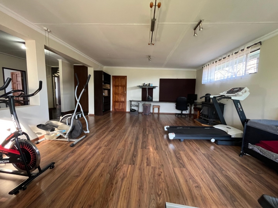 4 Bedroom Property for Sale in Lindequesdrif North West